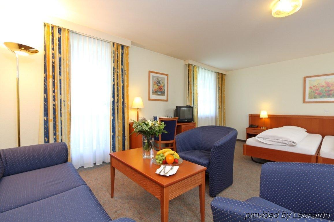 رينفلدن Hotel Schiff Am Rhein الغرفة الصورة